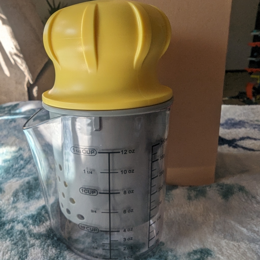 avobagel citrus juicers